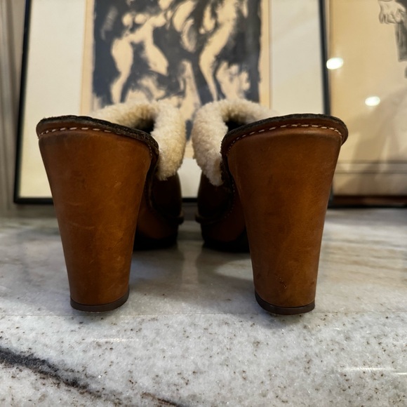 Donald J Pliner BHappy Leather Sport Mules with Sherpa Trim Size 8.5M - Picture 7 of 9